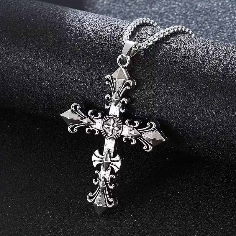 Gothic Fleur Cross Pendant Detail