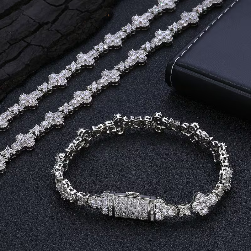 Crystal Flower Cluster Bracelet Gold